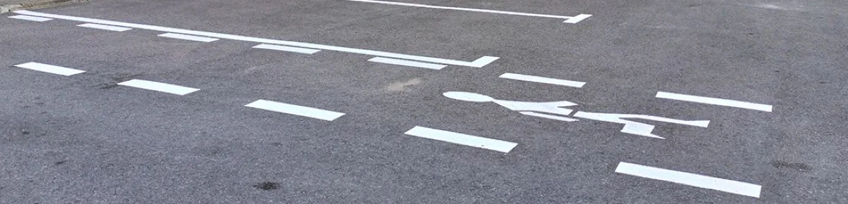 Droga do bezpieczeństwa Oznakowanie terenów przyzakładowych Linie, symbole, znaki